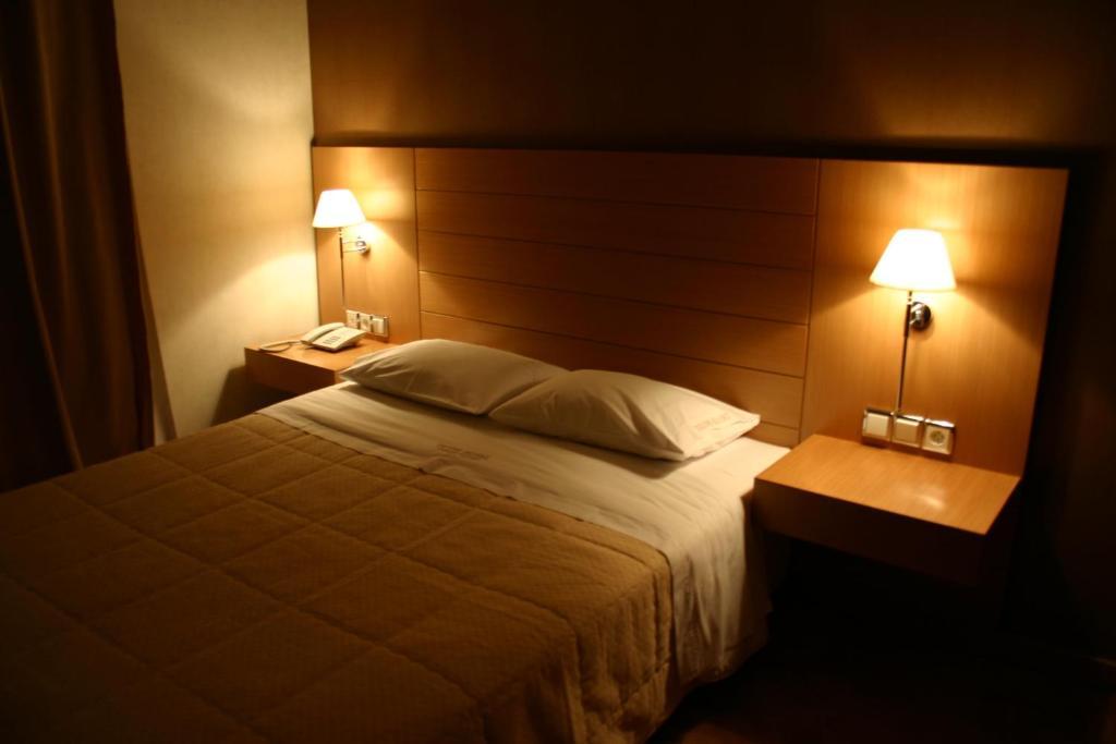 Deves Hotel Нафплион Номер фото